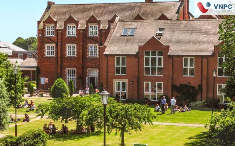 Du học Anh tại Lincoln Bishop University: Chương trình thực tiễn và học bổng hấp dẫn